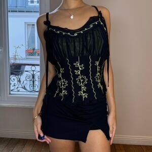 Vintage 00s cottage embroidered floral mesh milkmaid sleeveless blouse (M)